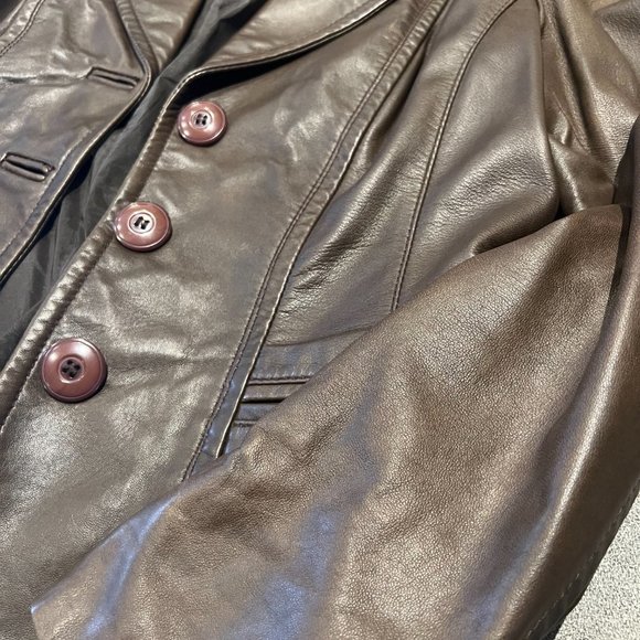 Women's Danier Leather Jacket - Picture 2 of 3